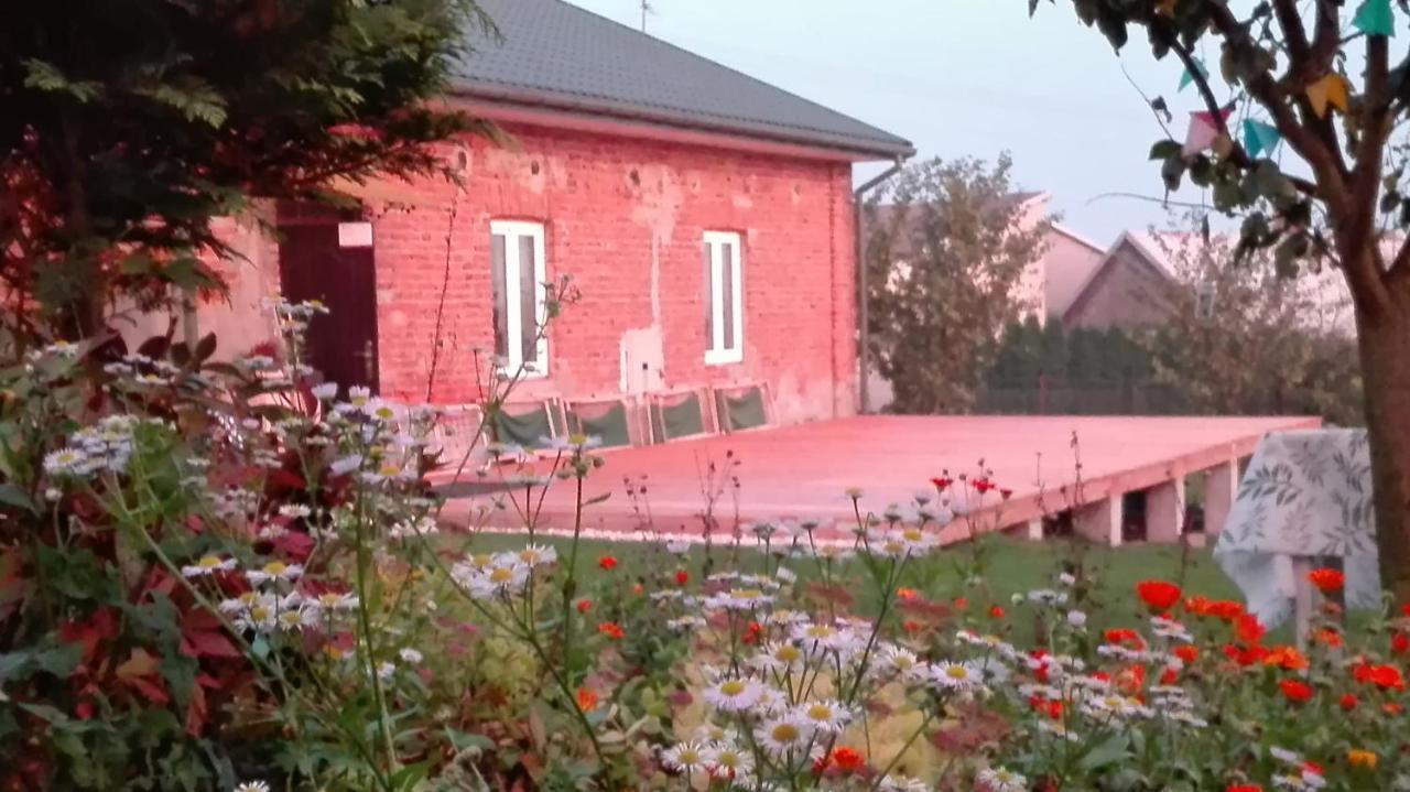 Swieze Poddasze U Przybyszow Andruszkowice Kültér fotó